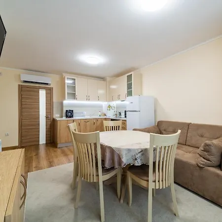 Chataldzha Flowers 2br With Free Parking Apartment Varna