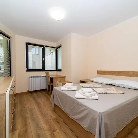 Chataldzha Flowers 2br With Free Parking Lägenhet Varna