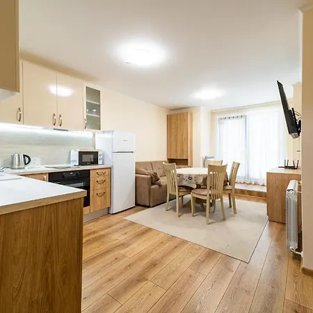 Lägenhet Chataldzha Flowers 2br With Free Parking