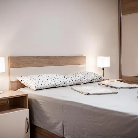 Chataldzha Flowers 2br With Free Parking Apartment *